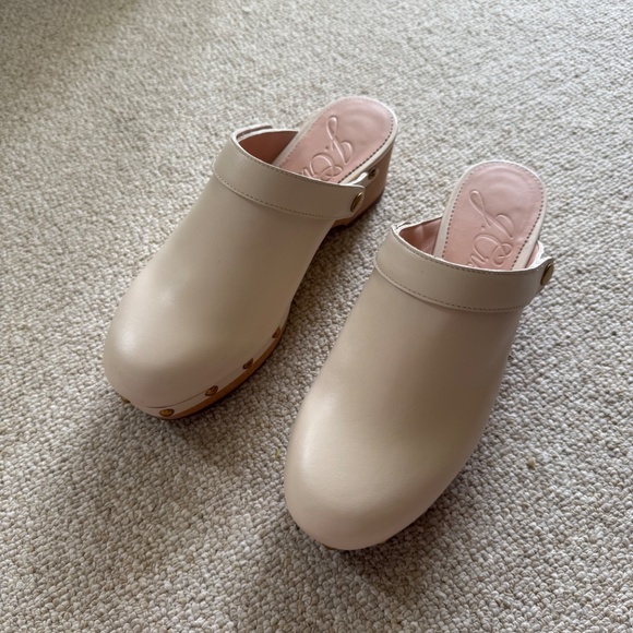 JCrew Convertible Studded Leather Clogs in Cream Size 7 - Picture 2 of 9